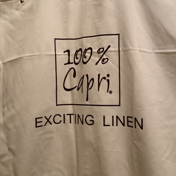 100% Capri Garment Travel Bag - Picture 2 of 8